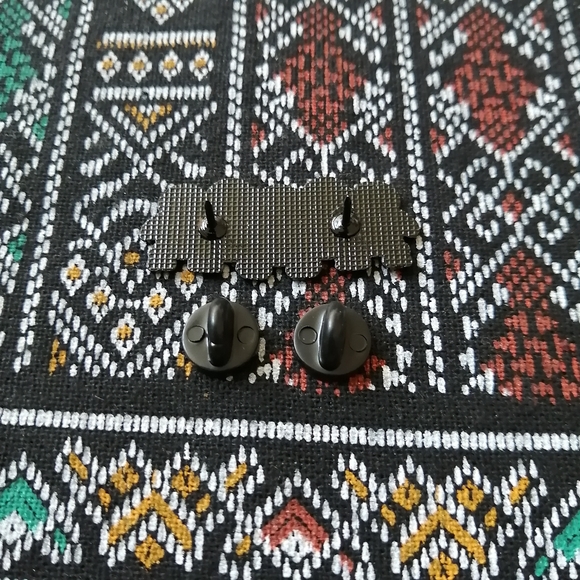 📍2/20$ Turtles🐢 Enamel Pin NWOT - Picture 4 of 4